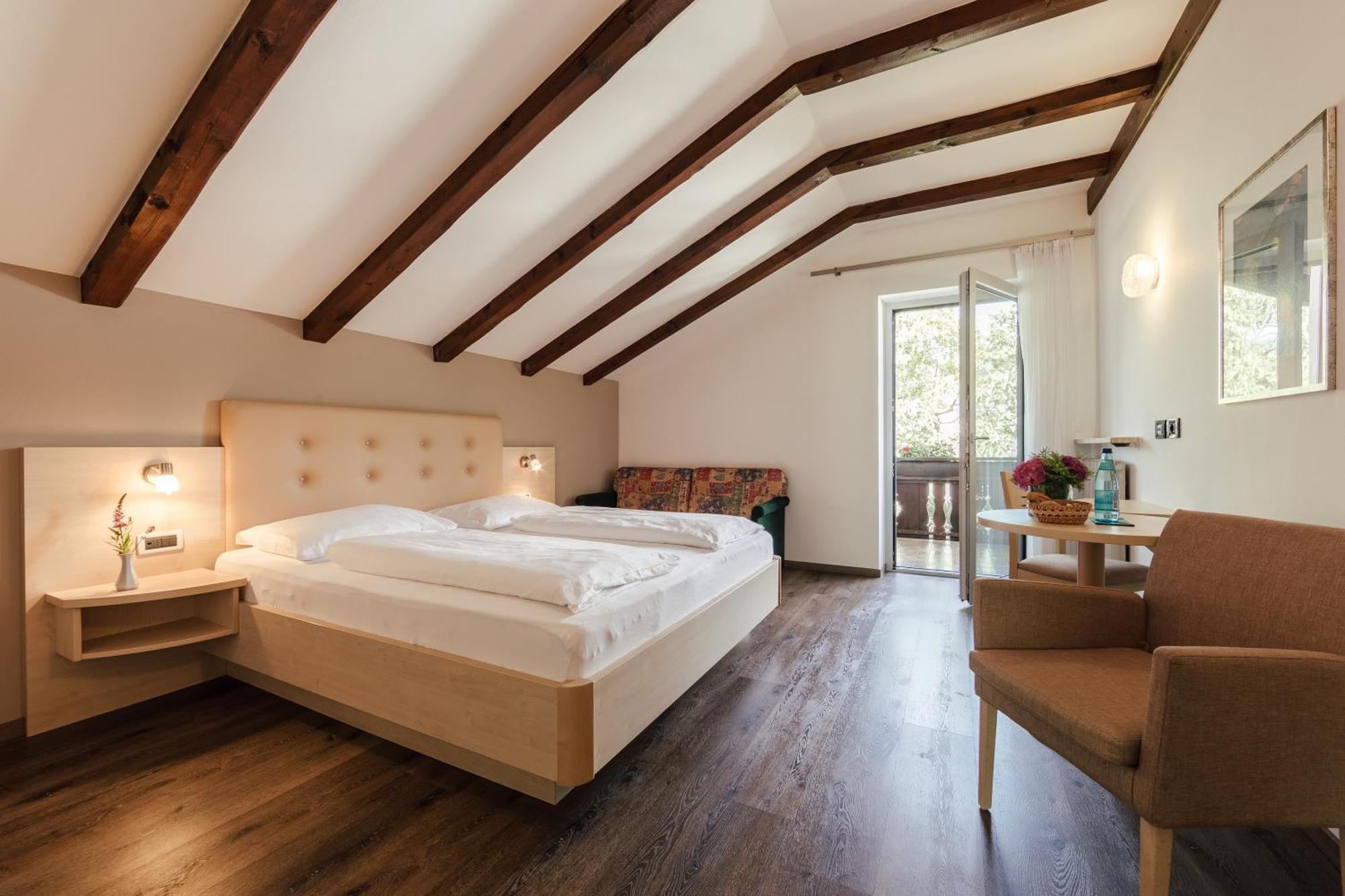 Garni Sirmian Otel Merano Oda fotoğraf